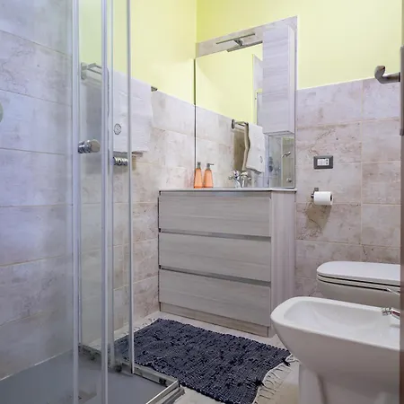 Holos Guest house *