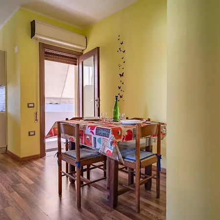 Guest house Holos