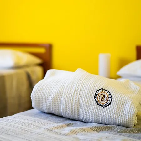 Holos Guest house